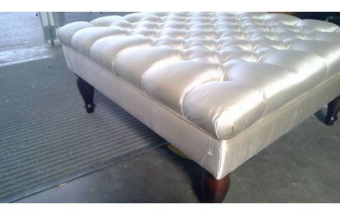 SITZKISSEN GEPOLSTERT