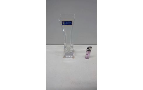 VASE FÜR EINE BLUME