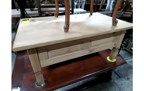TABLE BASSE En pin