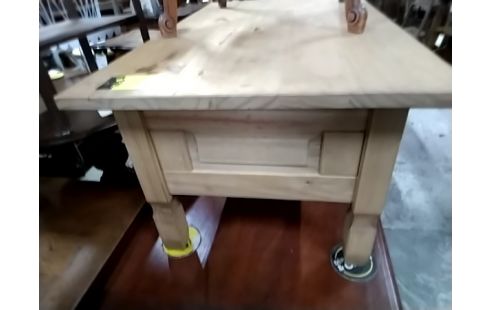 TABLE BASSE En pin