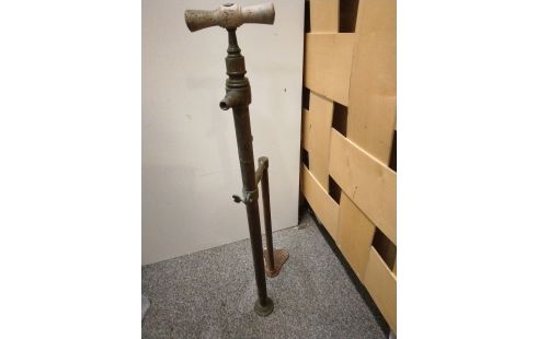 DECORATION CUIVRE POMPE