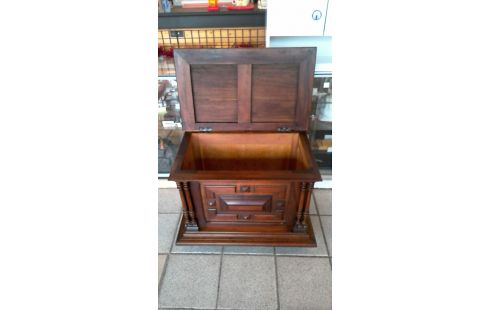 COFRE ENRIQUE II NOGAL