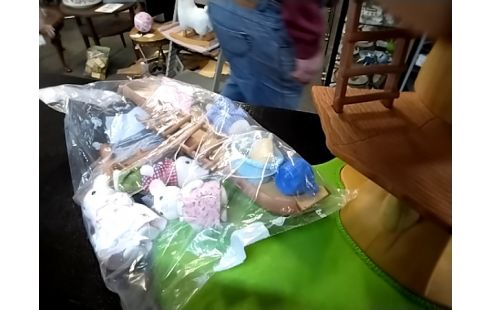 JOUET Sylvanian arbre avec sujets