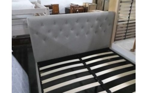 LIT MODERNE AVEC LATTES 140x190