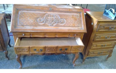 SECRETAIRE CHENE SCULPTE