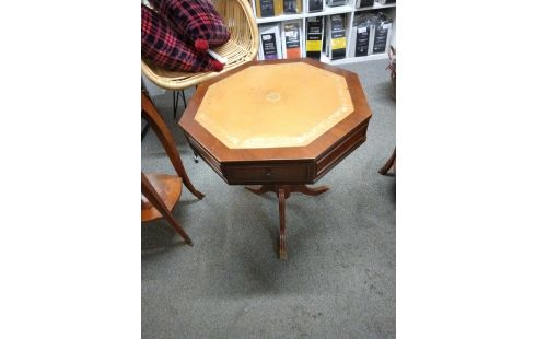 GUERIDON DESSUS CUIR