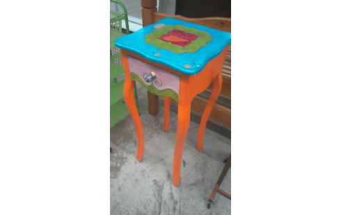 MEUBLE D'APPOINT  EN L' ETAT