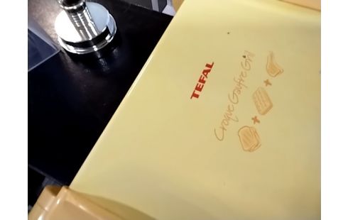 GAUFRIER TEFAL JAUNE