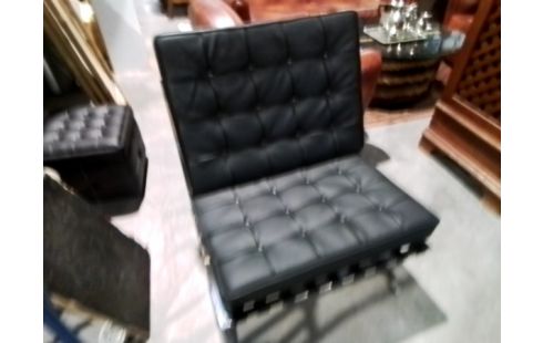 FAUTEUIL SIMILI NOIR PIED METAL