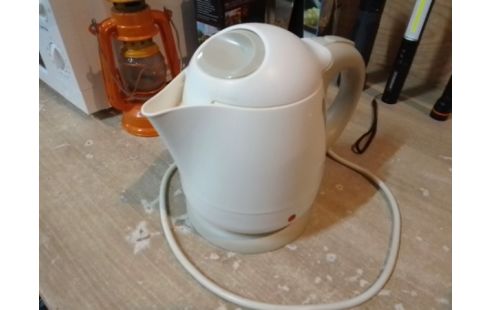 BOUILLOIRE ELECTRIQUE