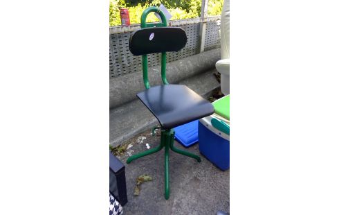 BÜROSTUHL IM VINTAGE-STIL