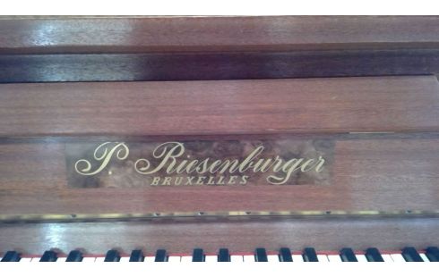 PIANO VINTAGE