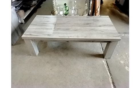 TABLE BASSE MODERNE