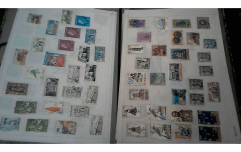 ENVIRON 55 FEUILLETS TIMBRES COLLECTION