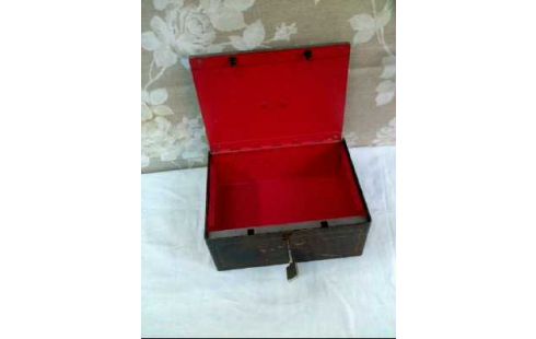 GELDKASSETTE HOLZOPTIK METALL ABSCHLIEßBAR