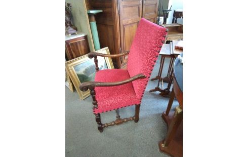 FAUTEUIL STYLE LOUIS XIII