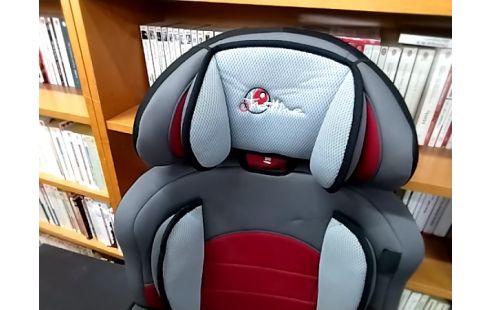 REHAUSSEUR ROUGE ET GRIS