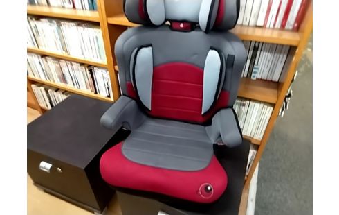 REHAUSSEUR ROUGE ET GRIS