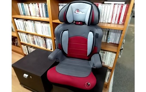 REHAUSSEUR ROUGE ET GRIS