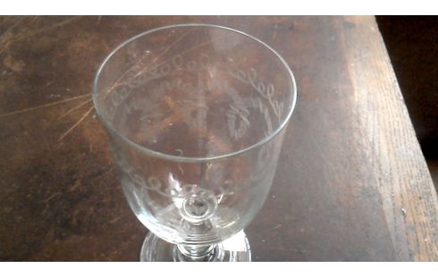 SERVICIO BISELADO CRISTAL