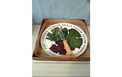 KÄSEPLATTE MIT MESSSER <BIA>