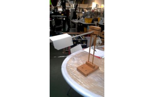 BUREAULAMP TESS HOUT ALUMINIUM