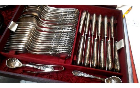 COUVERT ARGENTE STYLE LOUIS XV