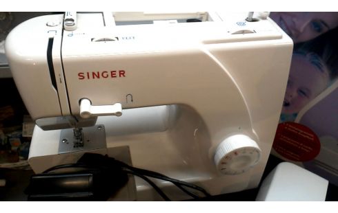 NÄHMASCHINE SINGER