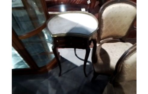 MEUBLE HARICOT 2T DESSUS MARBRE