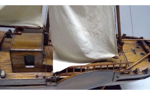 MAQUETTE/MODELBOUW  TSJALK JAREN20/30/HOUT