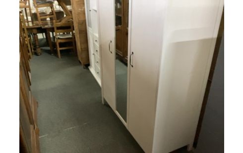 ARMOIRE 3 PORTES BLANCHES + PENDERIE