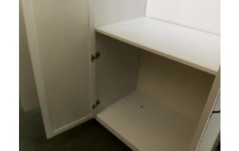 ARMOIRE 3 PORTES BLANCHES + PENDERIE