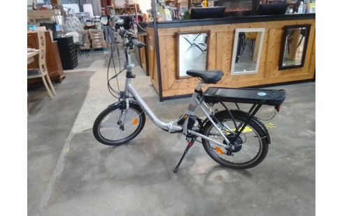 VELO PLIANT COMPACT ELECTRIQUE 86KM AU COMPTOIR