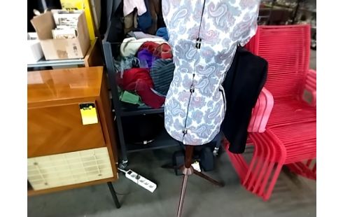 MANNEQUIN VINTAGE REGLABLE
