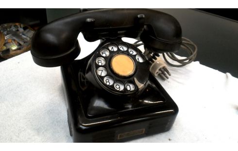 TELEFOON ANTIEK BAKELIET BELL