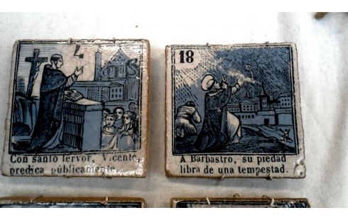 TEGEL LOT VAN 4 ANTIEK