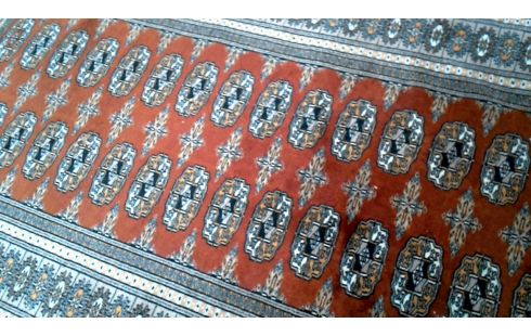 ALFOMBRA ORIENTAL CAFÉ ROJO