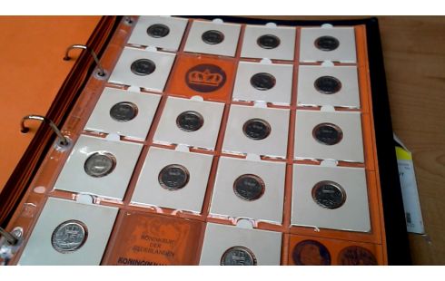 MUNT NEDERLAND LOT VAN