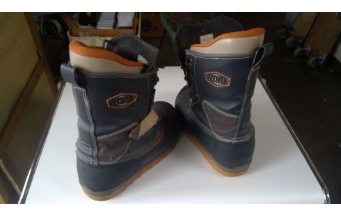 SCHOEN SNOWBOARD  38/9/WORK/PAAR