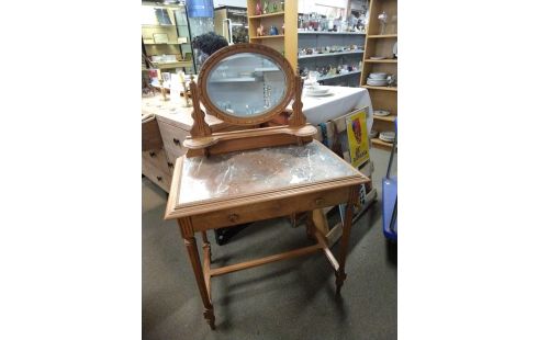 COIFFEUSE STYLE LOUIS XVI