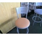 TABOURET DE BAR ASSISE ORANGE