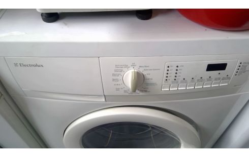 WASMACHINE ELECTROLUX  EWF1220