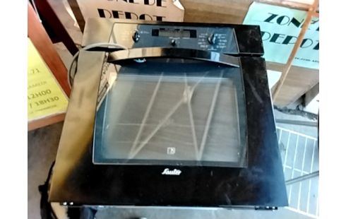 FOUR ENCASTRABLE SAUTER+RES