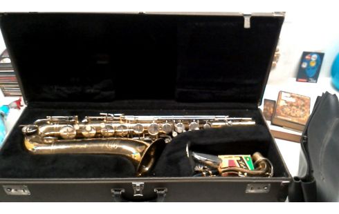 TENOR SAXOPHONE