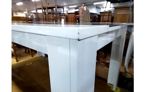 TABLE Moderne blanche/noire qq accros