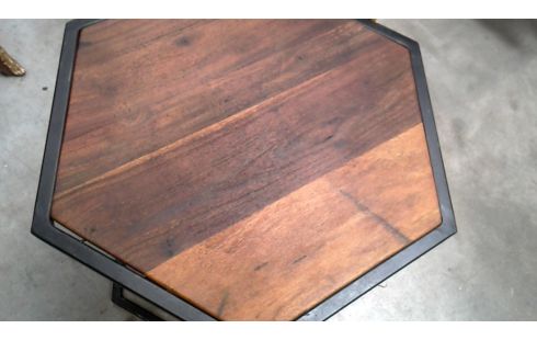 TABLE D'APPOINT HEXAGONAL