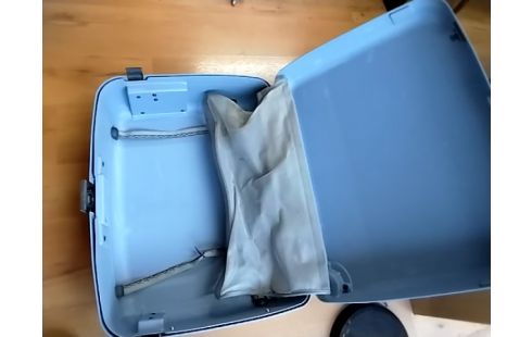 VALISE Delsey rigide bleue 000