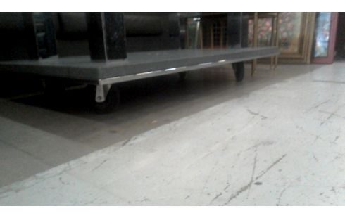 WOHNZIMMERTISCH 1 EIS METALL AUF ROLLEN