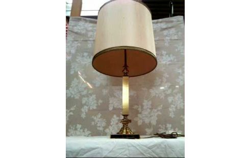 TISCHLAMPE GROSS GOLDF. SCHIRM CREMEF.