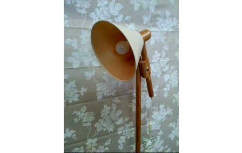 STEHLAMPE HOLZ SCHIRM